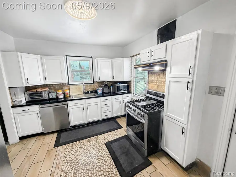 8805 Whitlock, Dearborn, MI 48126 - #2