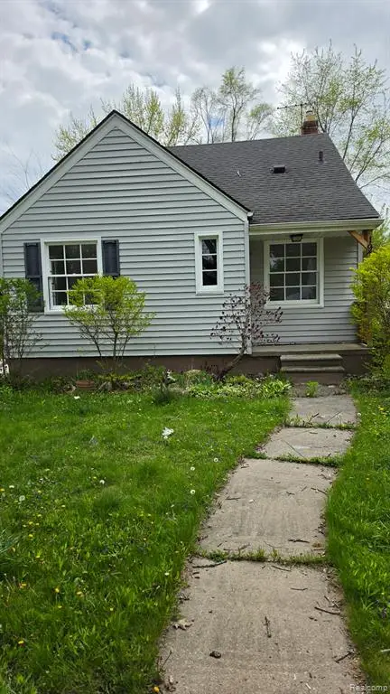 19700 Washtenaw, Harper Woods, MI 48225