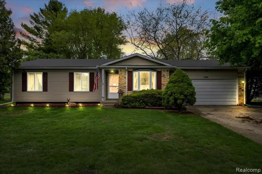 6332 Windham, Grand Blanc, MI 48439 - #2