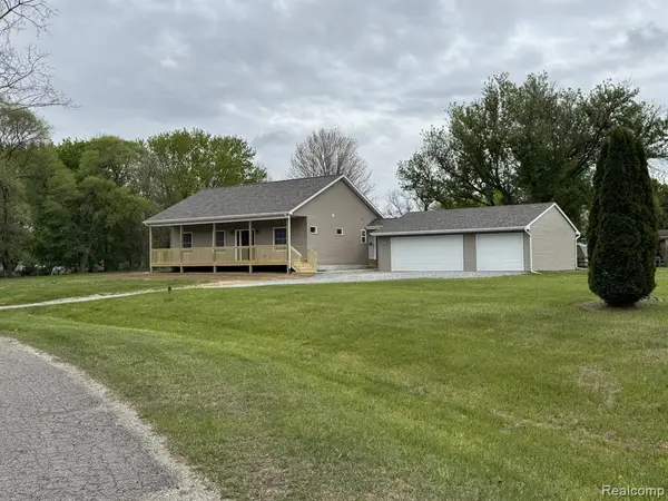 1939 Manchester, Lapeer, MI 48446