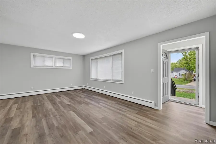 35808 Schley, Westland, MI 48186 - #3
