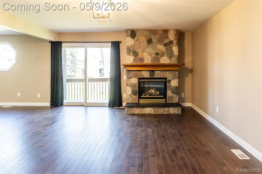 5018 Harbor Oak, Waterford, MI 48329 - #3