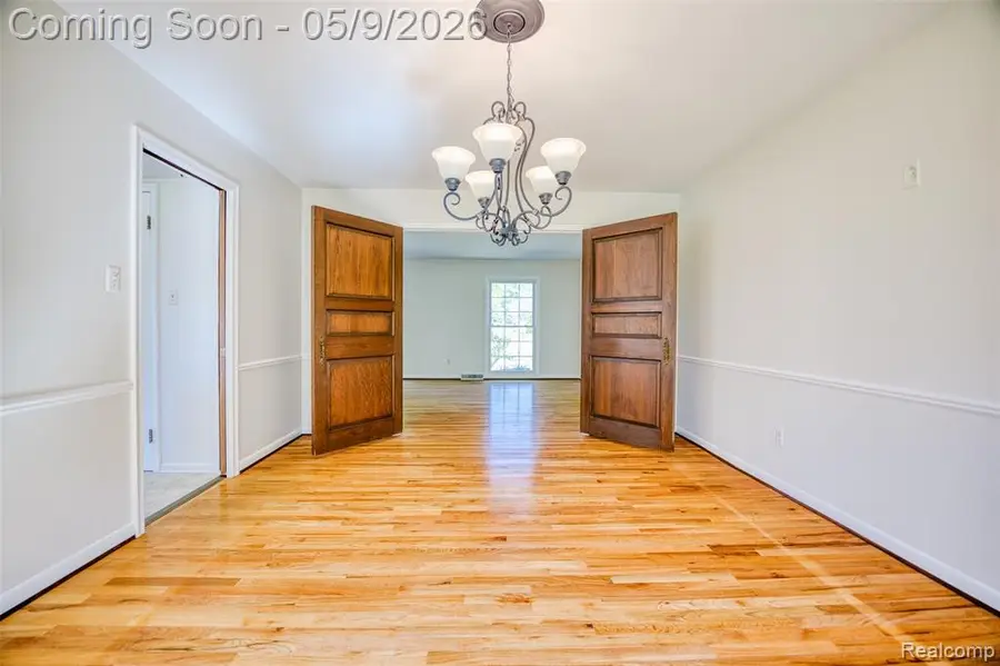 36368 Old Homestead, Farmington Hills, MI 48335 - #3