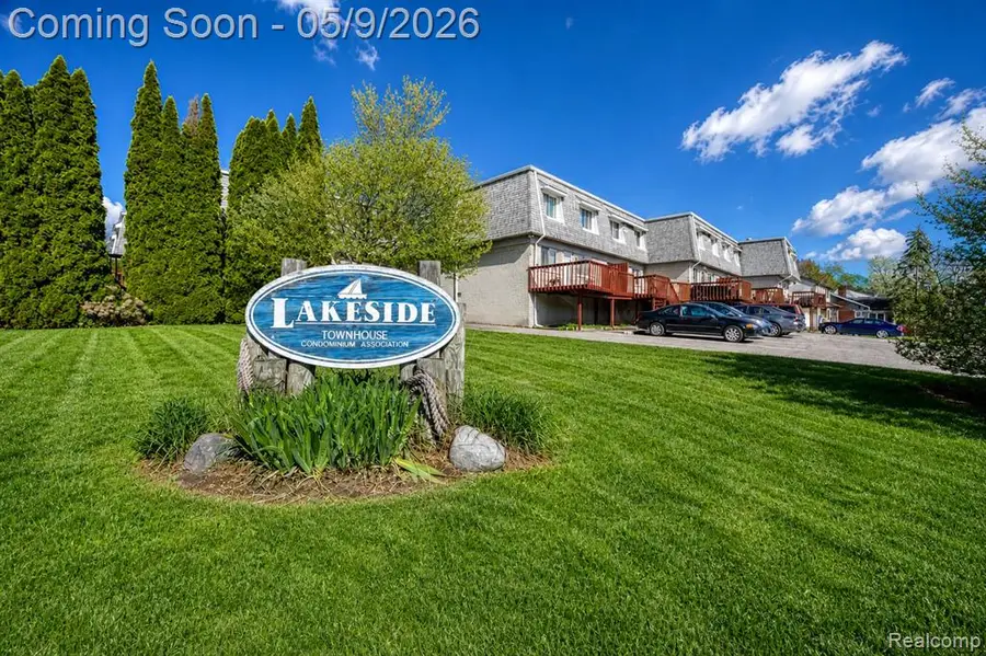 114 Ladd, Walled Lake, MI 48390 - #3