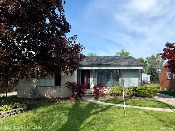6251 N Charlesworth, Dearborn Heights, MI 48127