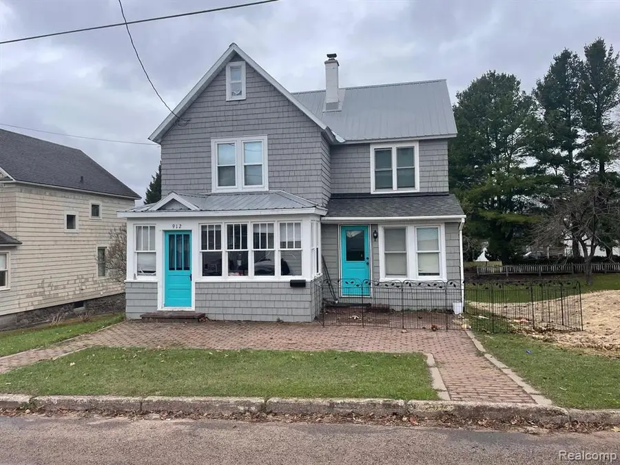 912 3rd, Hancock, MI 49930 - #2