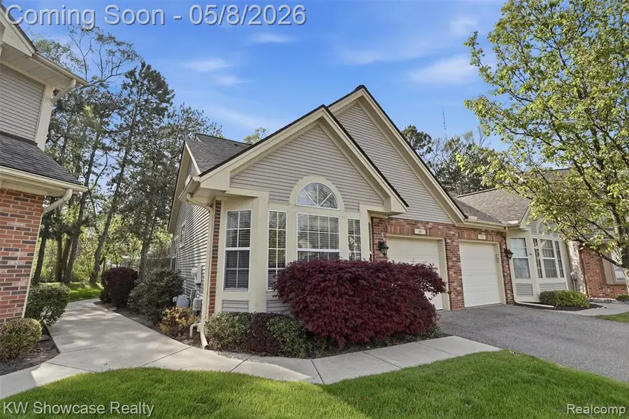 1021 Willowood Court, Fenton, MI 48430 - #2