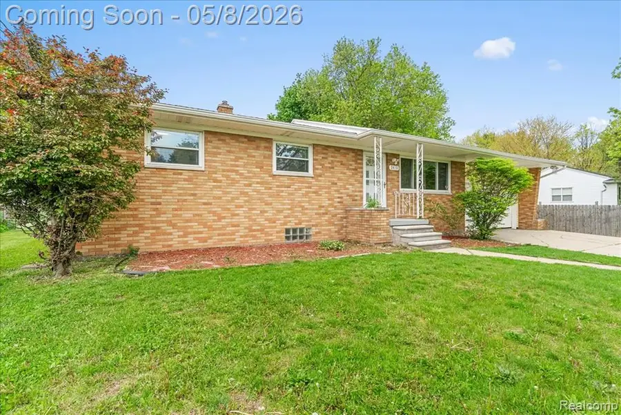 2413 Kuerbitz, Lansing, MI 48906 - #3