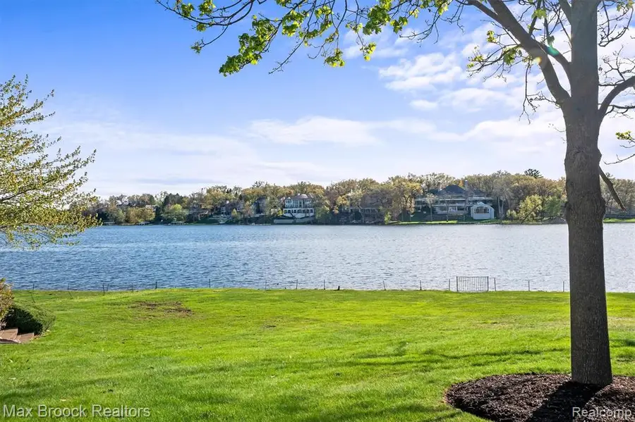 1832 Long Lake Shore, Bloomfield Hills, MI 48302 - #3