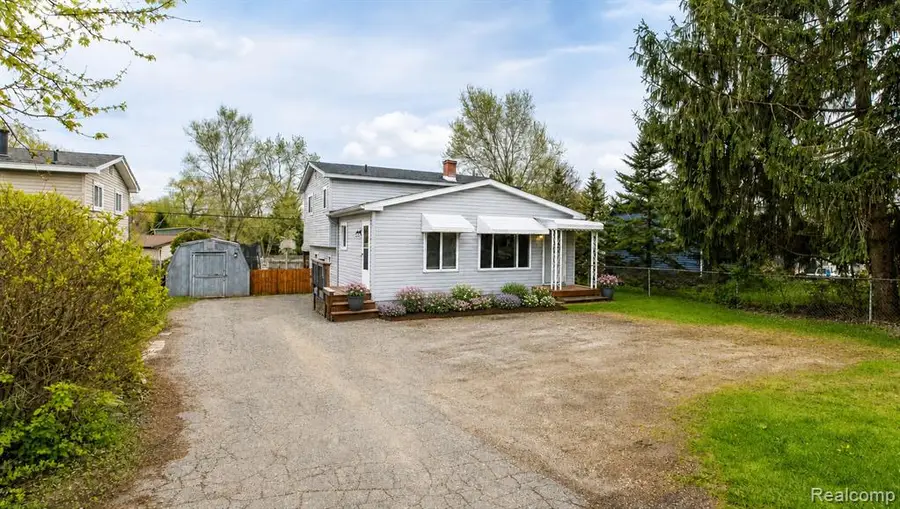 8670 N Eston, Clarkston, MI 48348 - #2