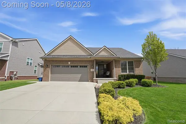 826 Kestrel, South Lyon, MI 48178