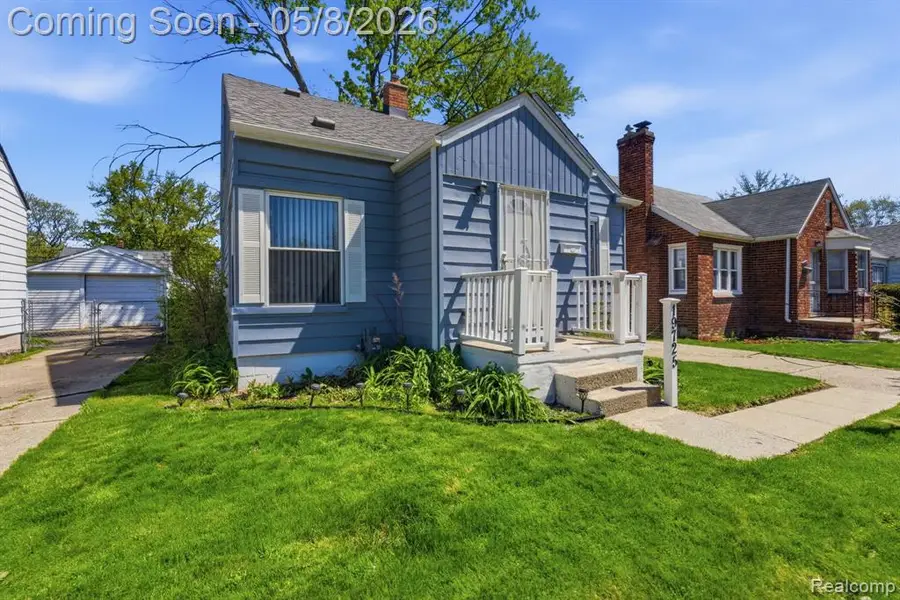 19725 Kingsville, Harper Woods, MI 48225 - #2