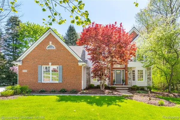 2005 N Splitstone, Pinckney, MI 48169