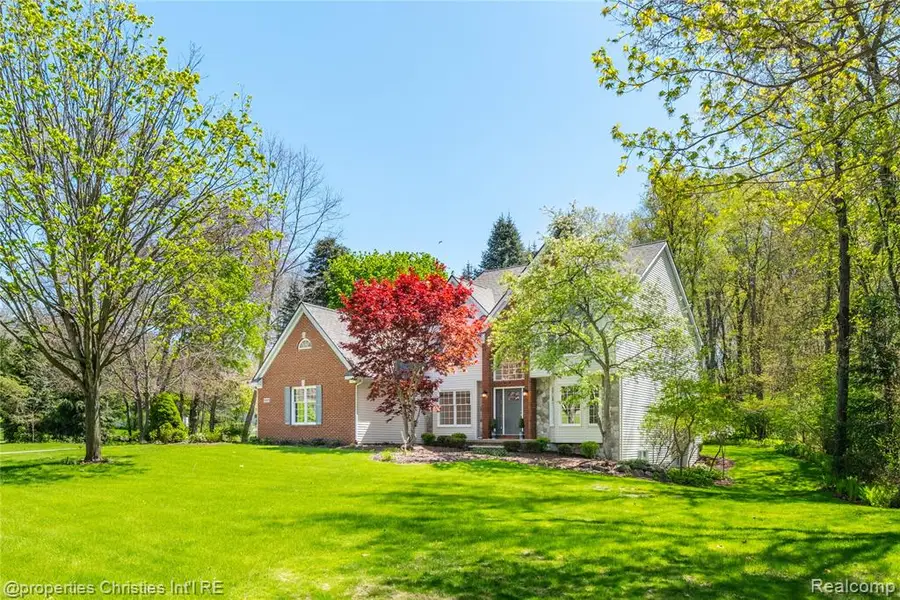 2005 N Splitstone, Pinckney, MI 48169 - #2
