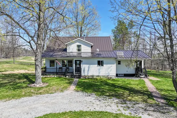 1064 W Helmer Lake, Mio, MI 48647