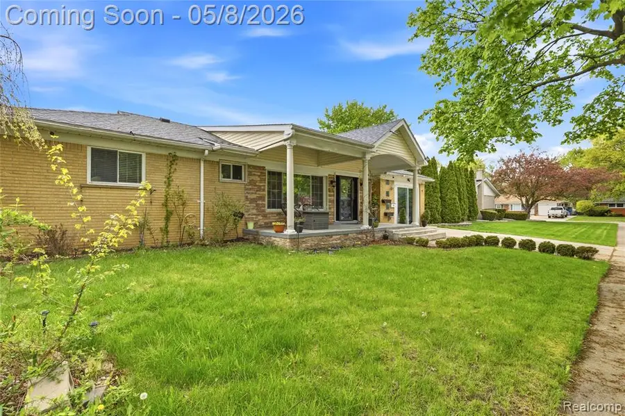 7271 Lucerne, Dearborn Heights, MI 48127 - #3