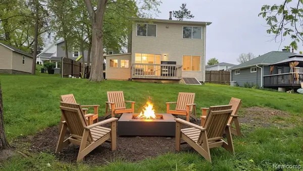 4165 Highcrest, Brighton, MI 48116