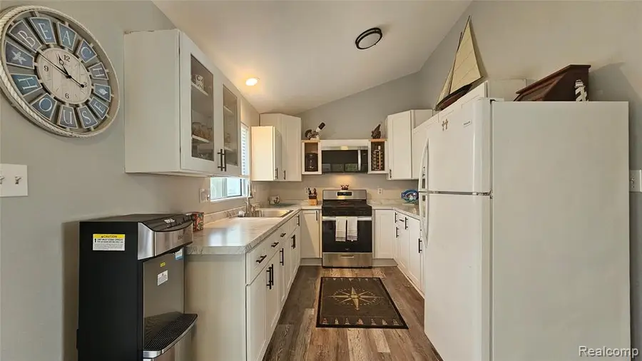 4165 Highcrest, Brighton, MI 48116 - #3
