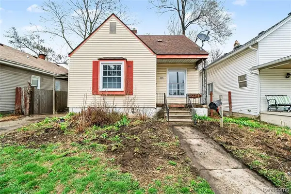 1205 E Muir, Hazel Park, MI 48030