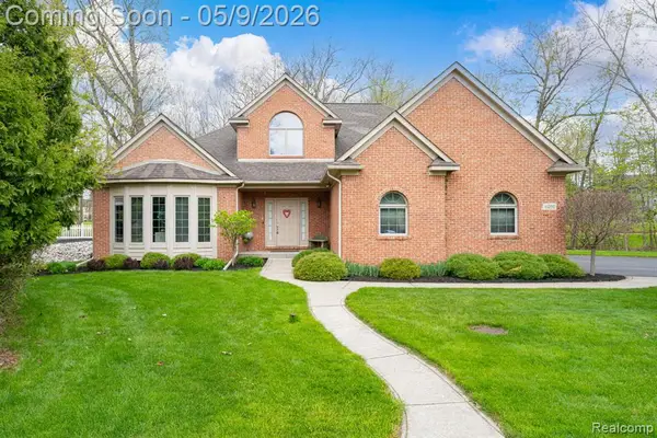 6091 Brookstone, Grand Blanc, MI 48439