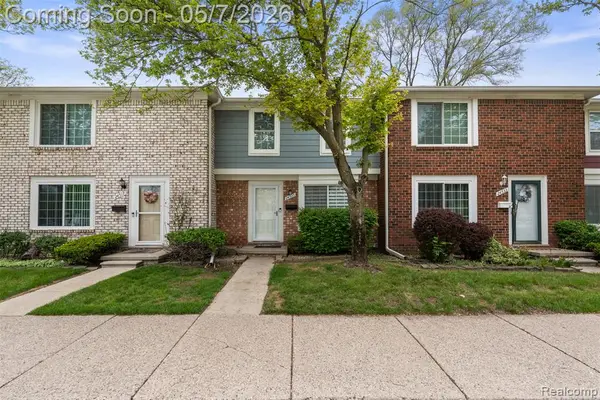 24525 Seaton Circuit #17, Warren, MI 48091