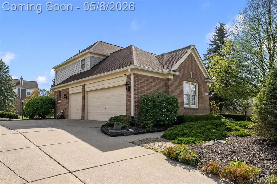 3432 Bonniebrook, Rochester, MI 48306 - #2