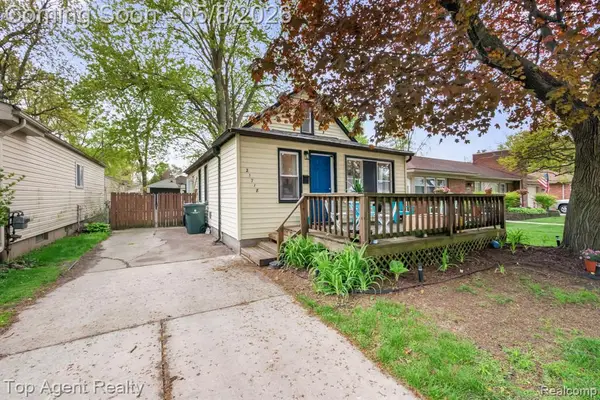 21718 Elizabeth, Saint Clair Shores, MI 48080