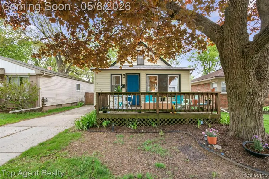 21718 Elizabeth, Saint Clair Shores, MI 48080 - #2