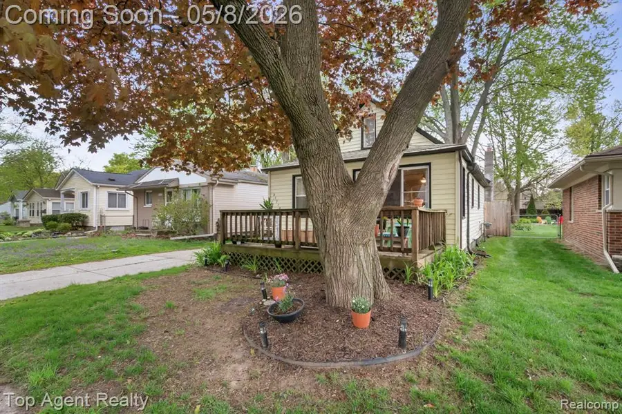 21718 Elizabeth, Saint Clair Shores, MI 48080 - #3