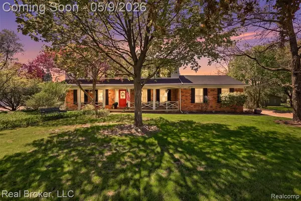 5037 Bantry, West Bloomfield, MI 48322