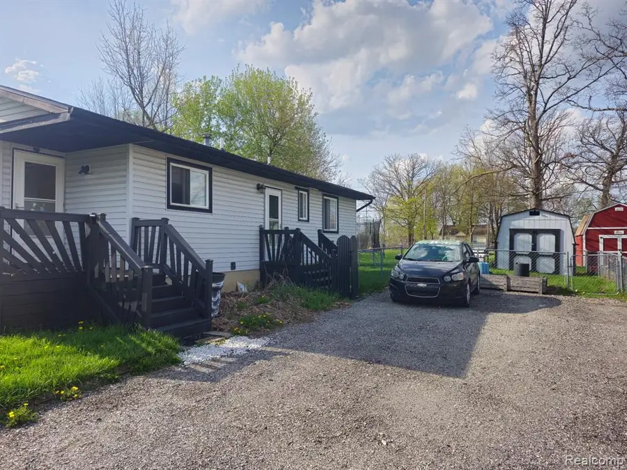 1353 E Decamp, Burton, MI 48529 - #2