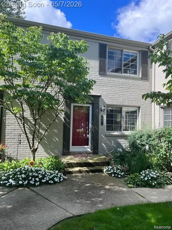 1722 Graefield #46, Birmingham, MI 48009