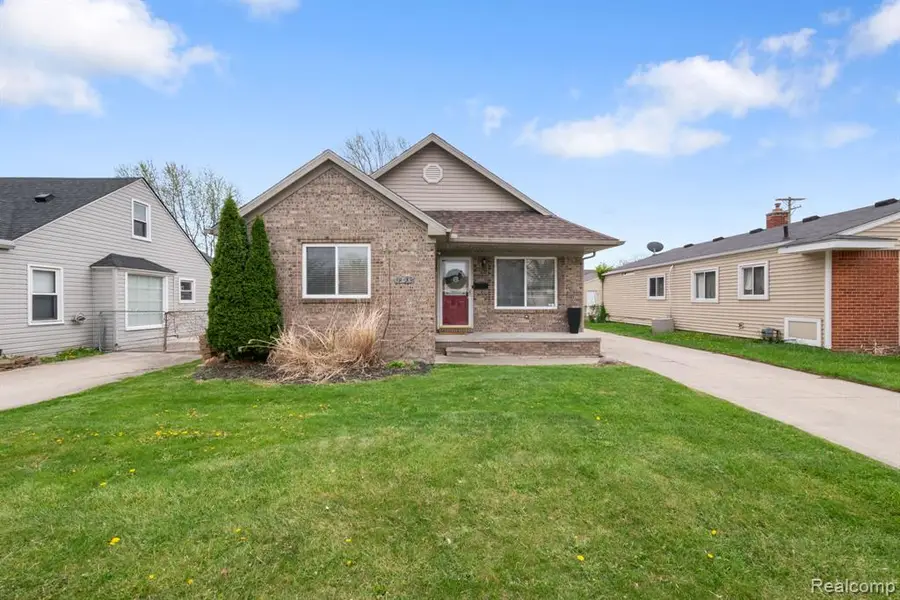 19036 Melvin, Roseville, MI 48066 - #2