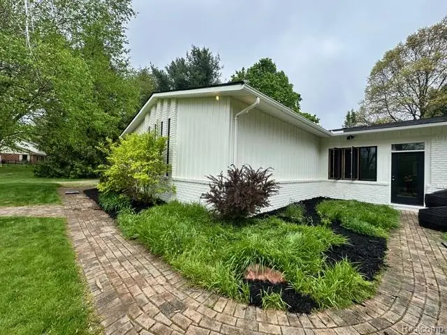 11221 Meadowood, Brighton, MI 48114 - #3