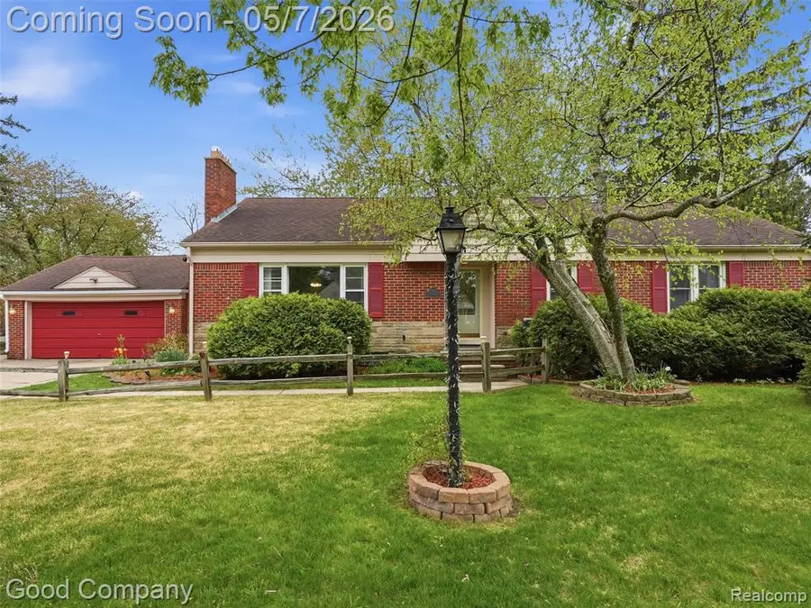 19706 Old Homestead, Harper Woods, MI 48225 - #2