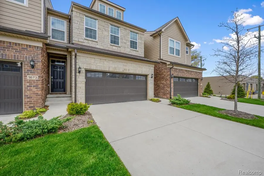 1674 Addison, Walled Lake, MI 48390 - #2