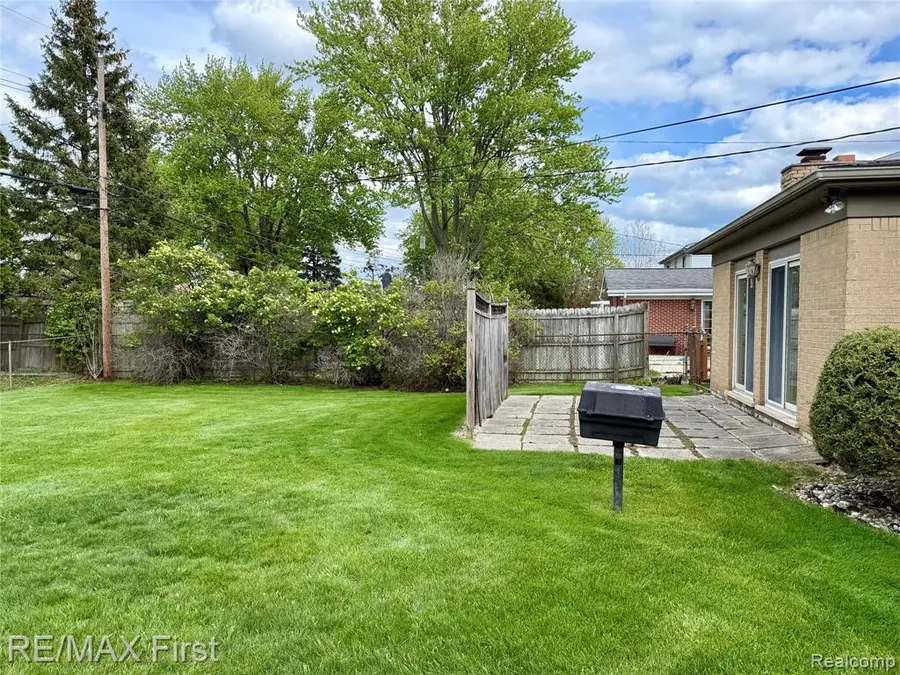 11431 Meadowbrook, Warren, MI 48093 - #3