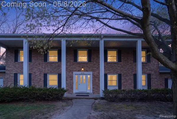 6150 Birch Row, East Lansing, MI 48823