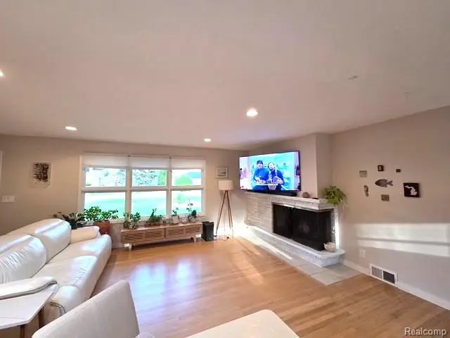 36671 Putnam, Clinton Township, MI 48035 - #3