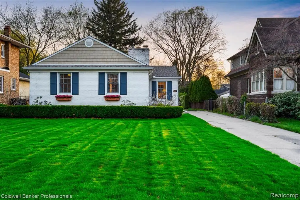 631 Washington, Grosse Pointe, MI 48230 - #1