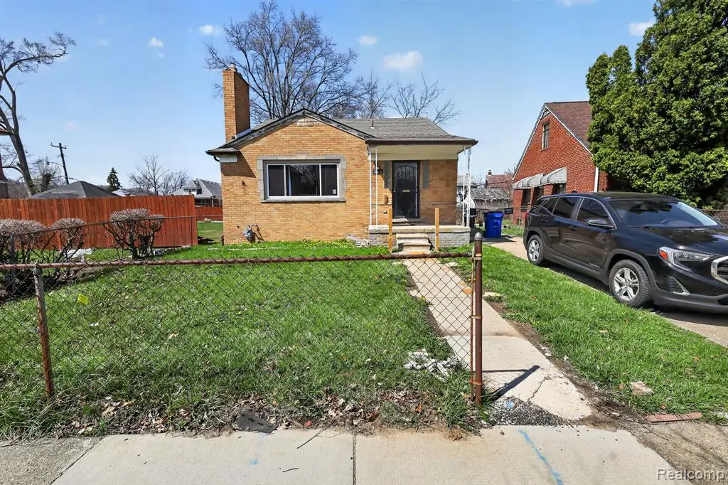 220 W Montana, Highland Park, MI 48203 - #1