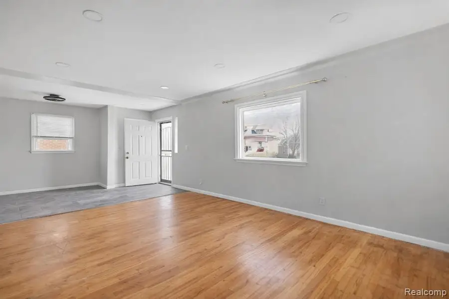 220 W Montana, Highland Park, MI 48203 - #3