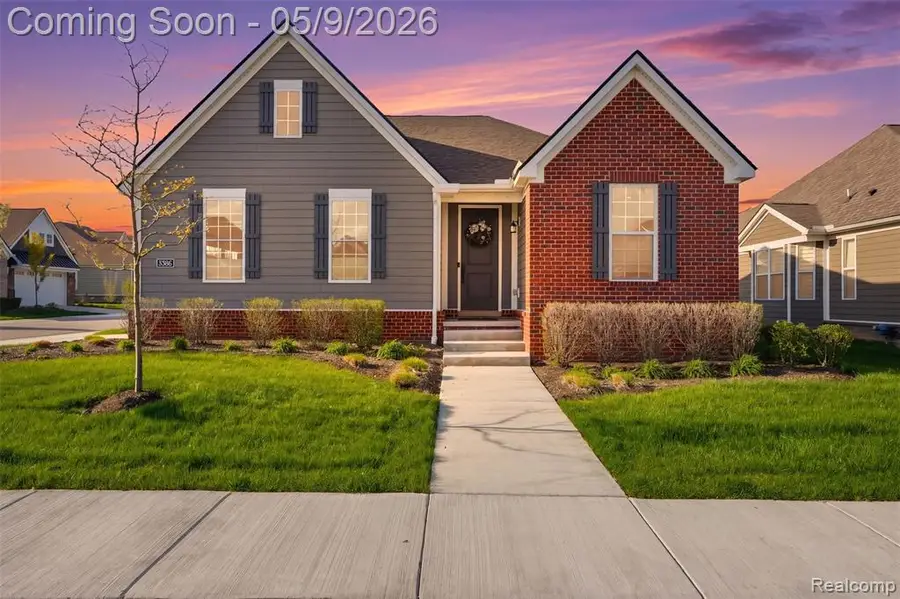 2556 Rosemond Ln, Rochester Hills, MI 48309 - #2