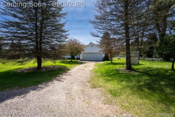 1783 Farnsworth, Lapeer, MI 48446