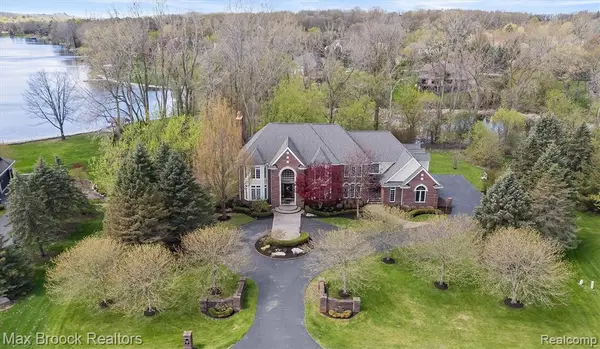 398 Shrewsbury, Clarkston, MI 48348