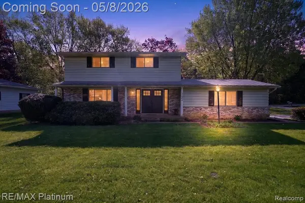 1254 Heathercrest, Flint, MI 48532
