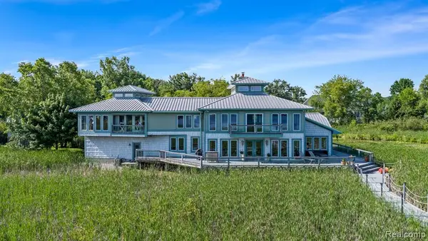 2350 Crane, Fenton, MI 48430