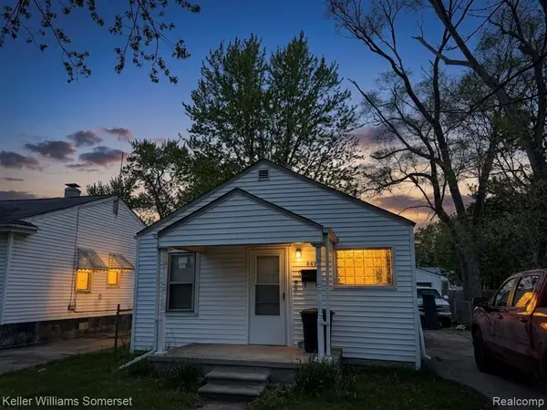 8499 Chapp, Warren, MI 48089