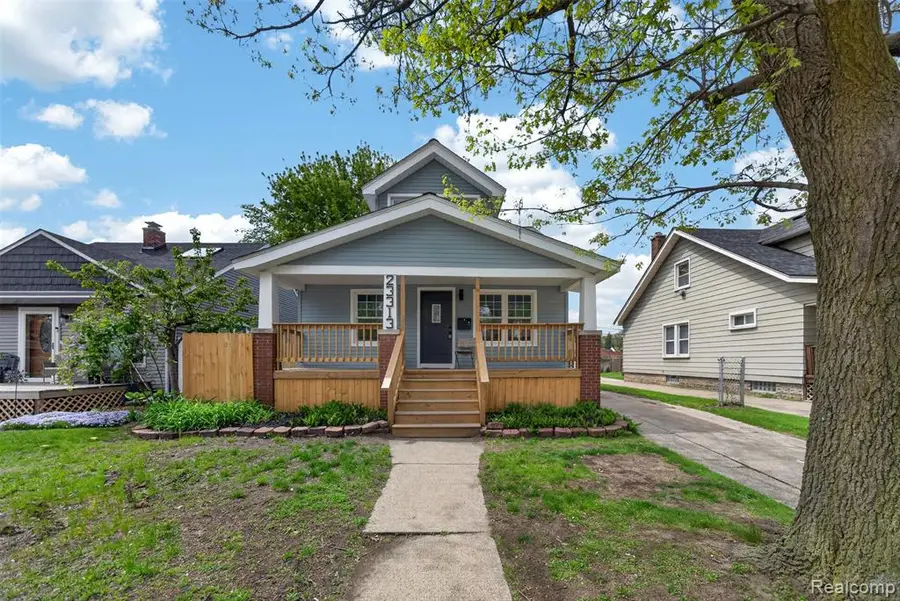 23313 Carlisle, Hazel Park, MI 48030 - #2
