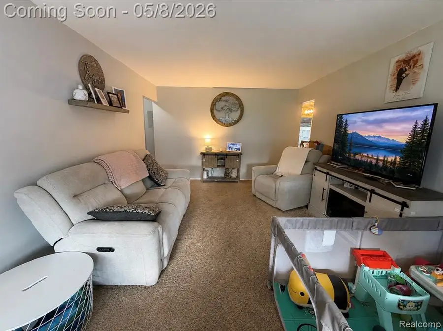 28062 Cunningham, Warren, MI 48092 - #2